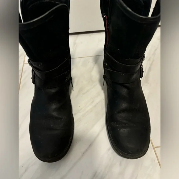 Ugg waterproof biker boots - Picture 4 of 9